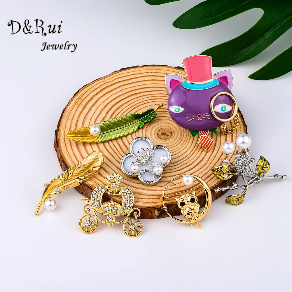 

Sale Quality Cute Cartoon Cat Brooch Pin Fashion Pumpkin Carriage Gold Plated Feather Lotus Enamel Brooches Jewelry for Women
