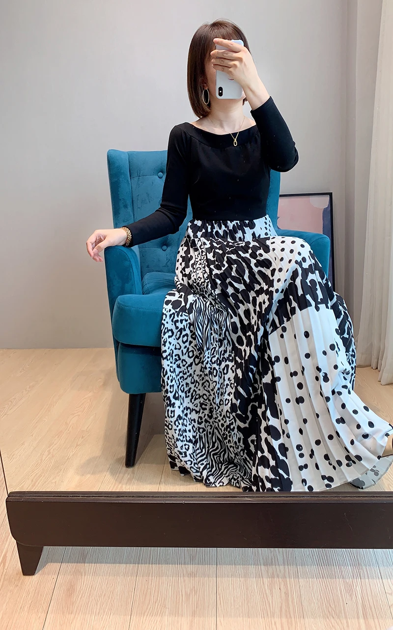 2021 New Spring Autumn  Black And White Spot Pleated Maxi Pleated Dress Size 0-4 UK Fashion