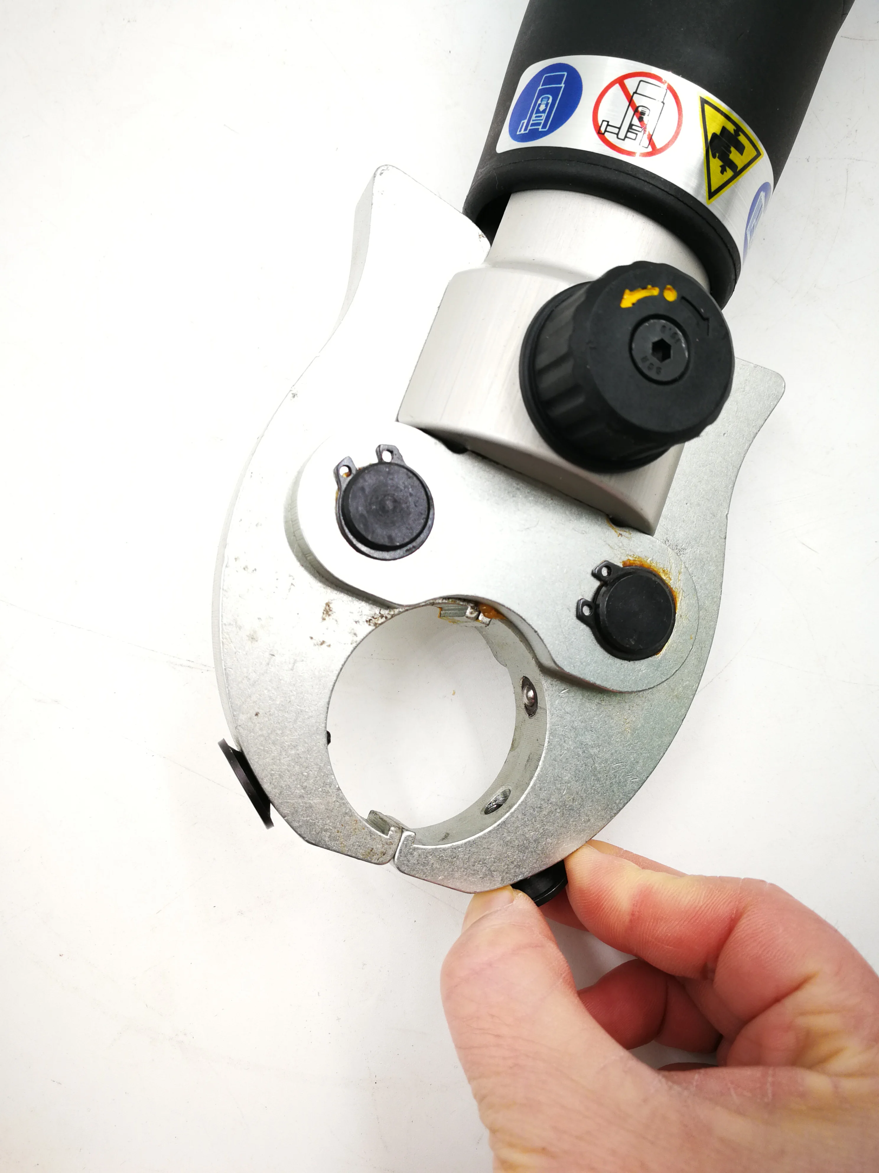 Рисунок 6 - Инструменты для фитинга труб