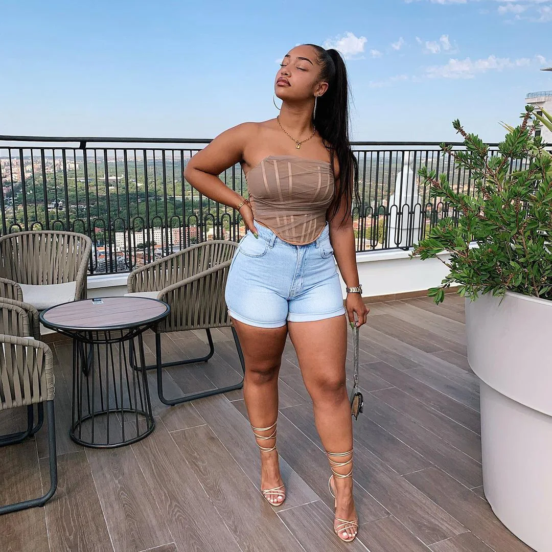 

Шорты женские джинсовые с завышенной талией, модные повседневные эластичные штаны, однотонные прямые брюки из денима с прострочкой, больши...