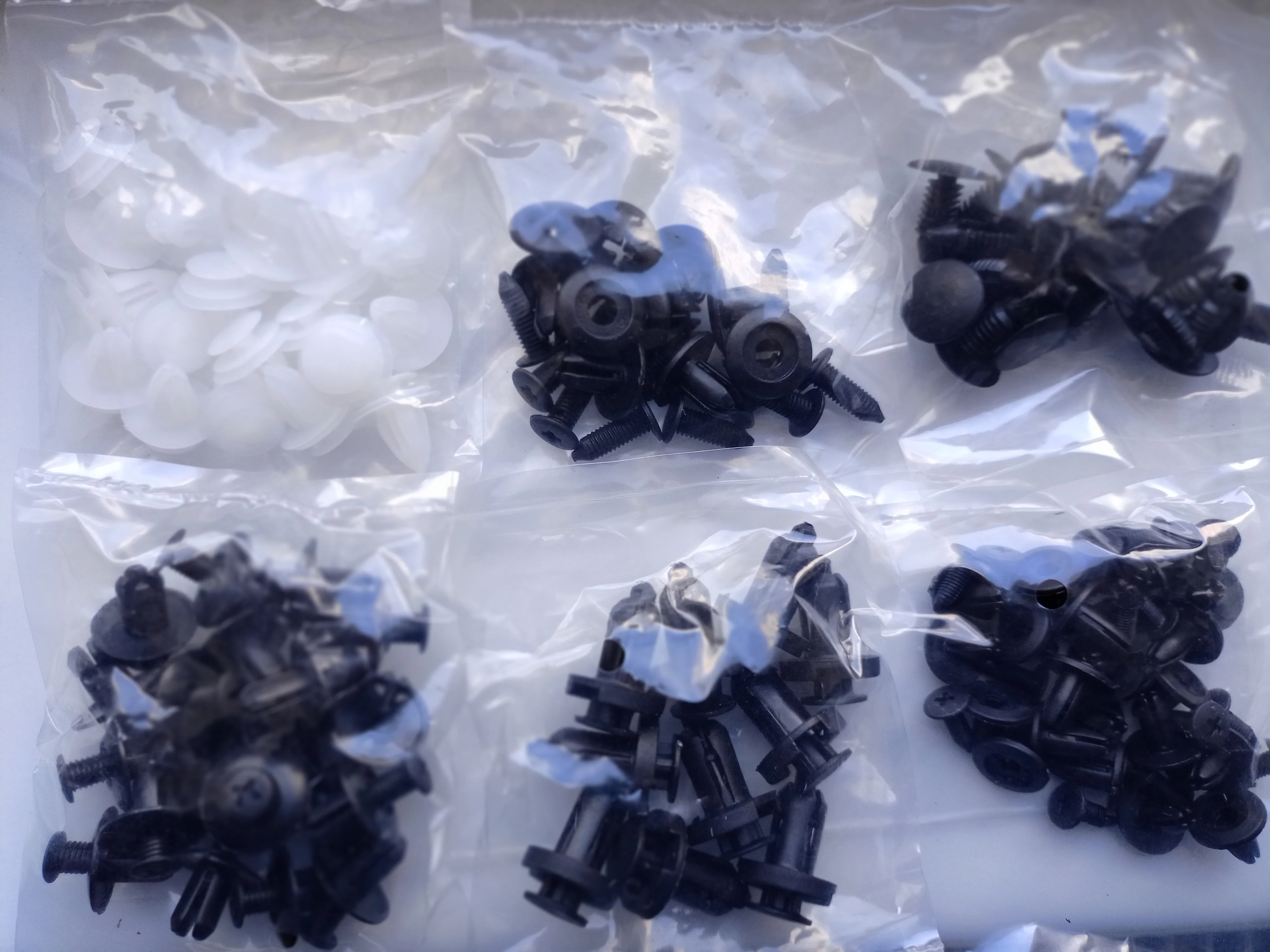 100pcs Mixed Fastener Clip Car Body Push Retainer Pin Rivet Bumper for Renault Alaskan Trezor Talisman Kwid Espace Kangoo EZ-GO |