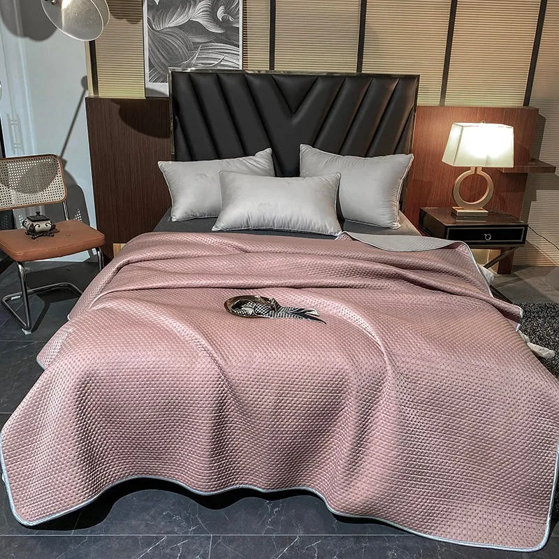 

Solid color quilted multifunctional bed cover Silky Soft Cooling Blanket for Sleeping single Double Lightweight for summer