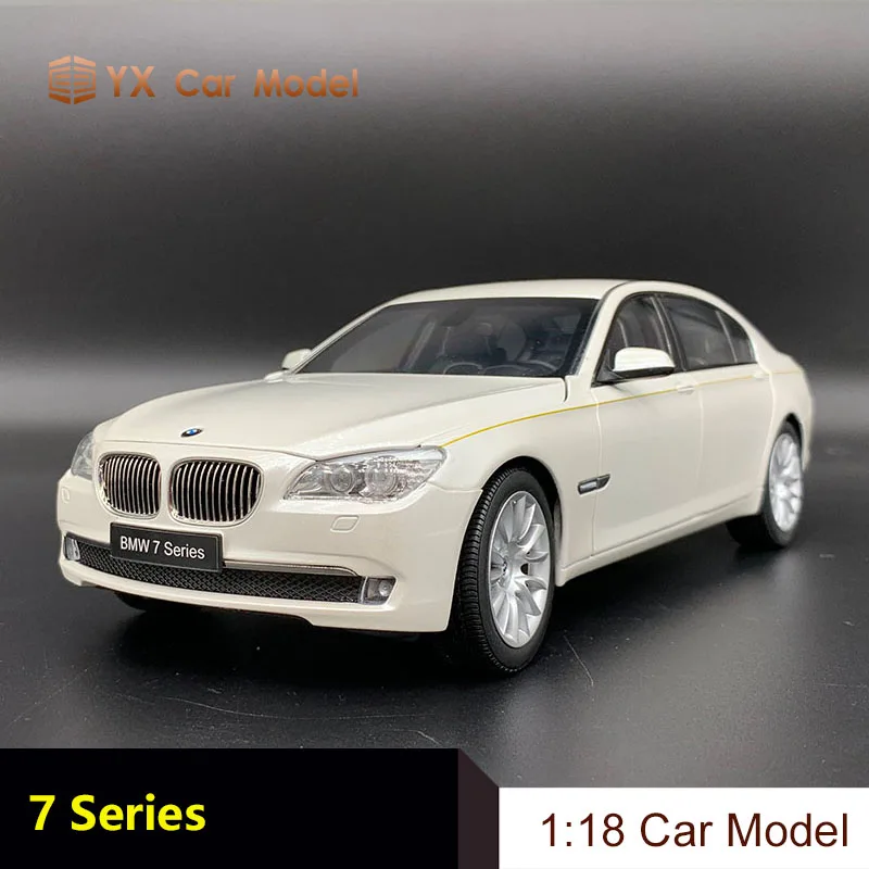 

Kyosho 1:18 760Li F02 alloy simulation static car model collection gift