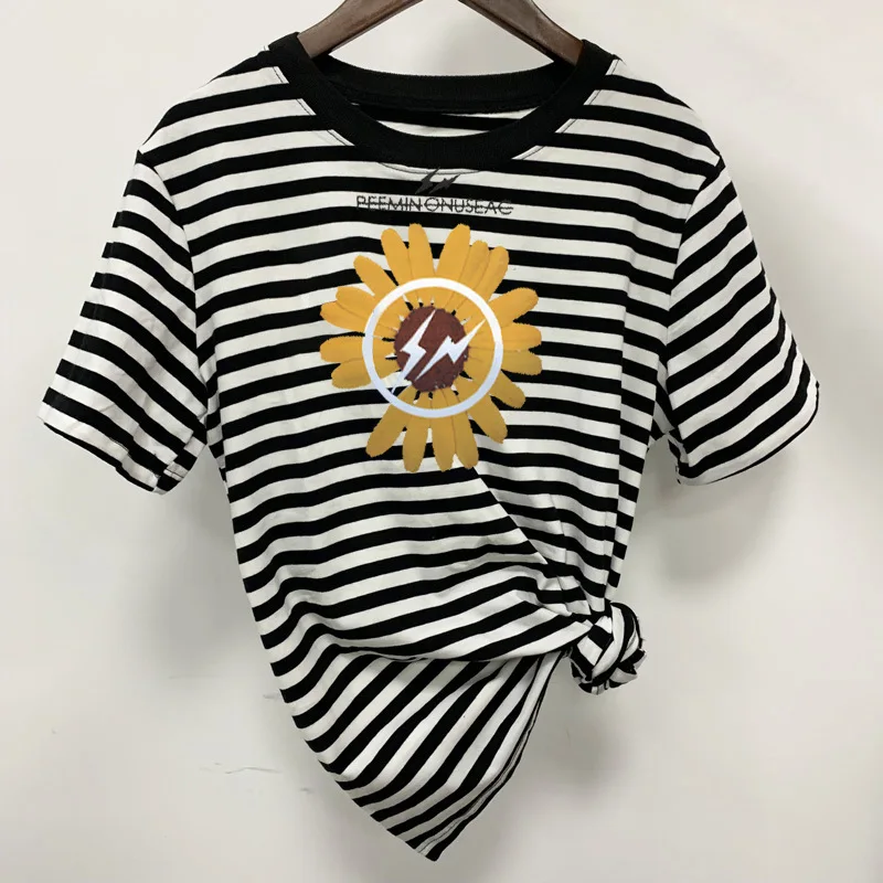 

2021 summer t-shirt female small daisy print T-shirt short sleeve top white