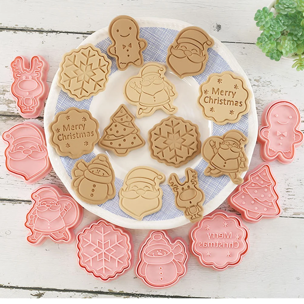 

8 Pcs/Set DIY Cartoon Biscuit Mould Christmas Cookie Cutters Molds PP Plastic Baking Mould Cookie Tools Cake Decorating Tools