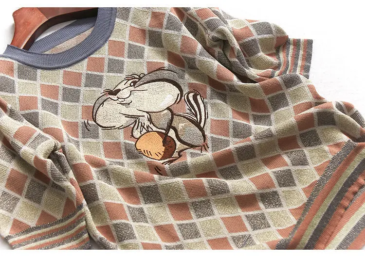 

Diamond Plaid Cartoon Embroidered Round Neck Loose Bubble Short-Sleeved Shirt Age-Reducing Fashionable Women's Sweater