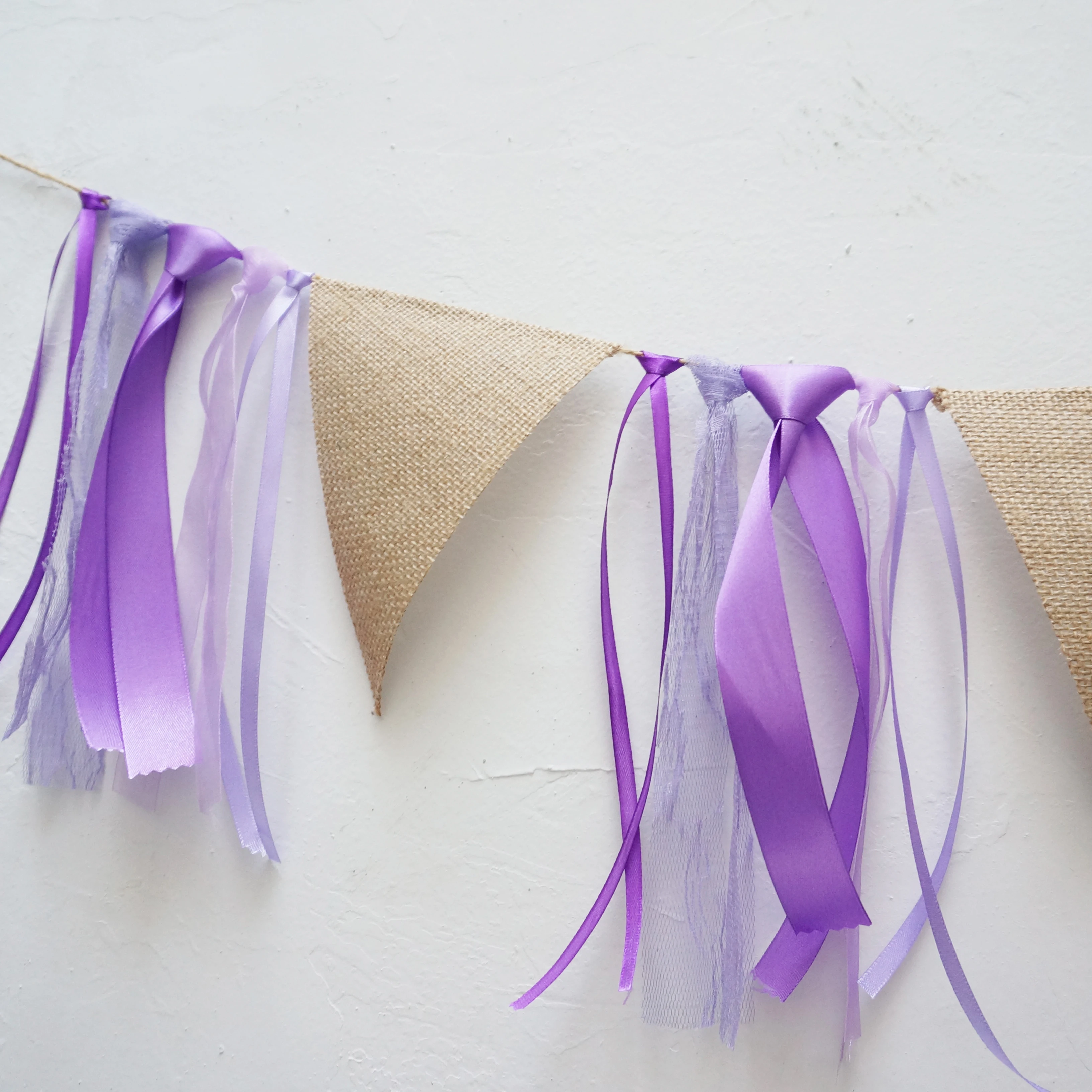 Пурпурная лента льняной пеньер флаг украшение для свадебной вечеринки фон на