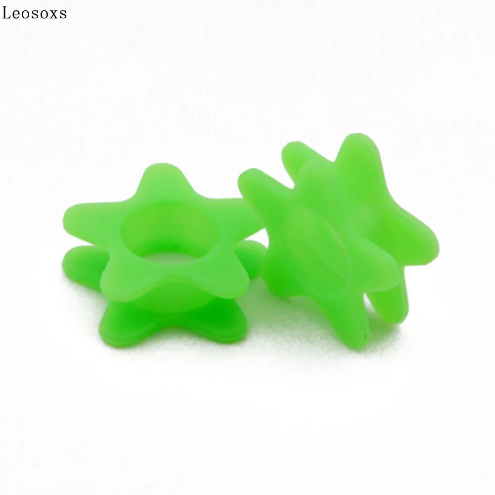 

Leosoxs Silicone Star Hollow Black white Flexible Double Flared Flesh Ear Tunnel Plugs Gauge Expander 4-20mm Jewelry Piercing