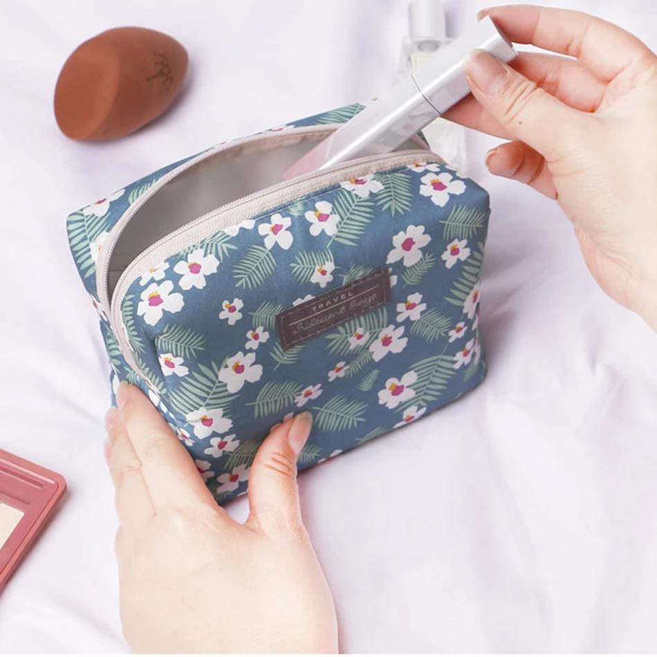 Дорожный маленький чехол для косметики с цветами женская косметичка на молнии