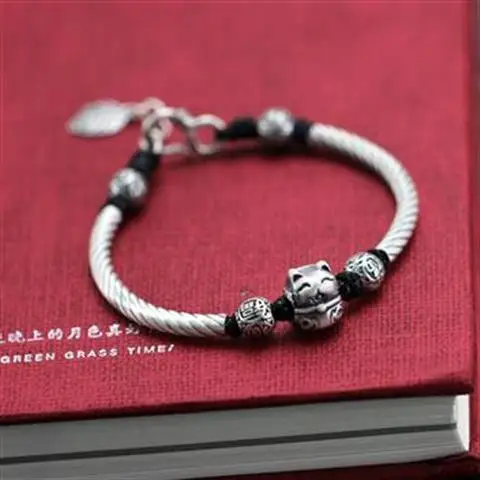 

Lucky Cat Sterling Silver Bracelet Female 999 Pure Silver Men's and Women's Lucky Beads Vintage Weave Red Lucky Carrying Strap H