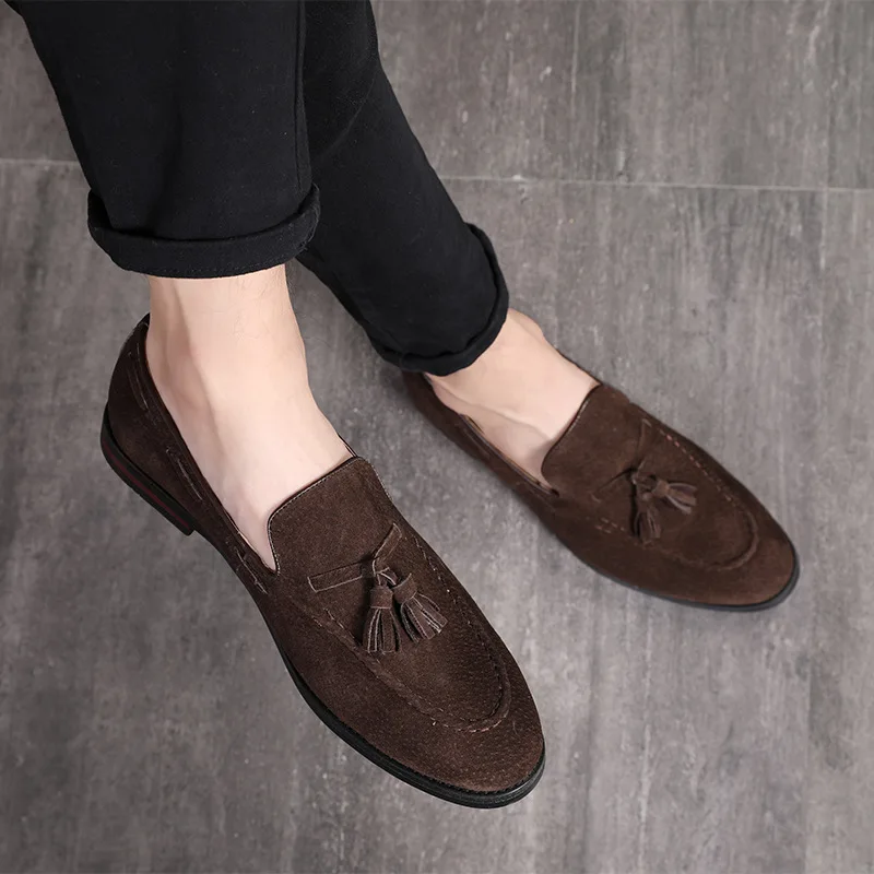

QWEDF 2019 Tassel Fringe Cow Suede Mens Shoes Casual Big Sizes Pointed Toe Slip On Shoes Men Loafers Boat Men Shoes Luxury F4-68