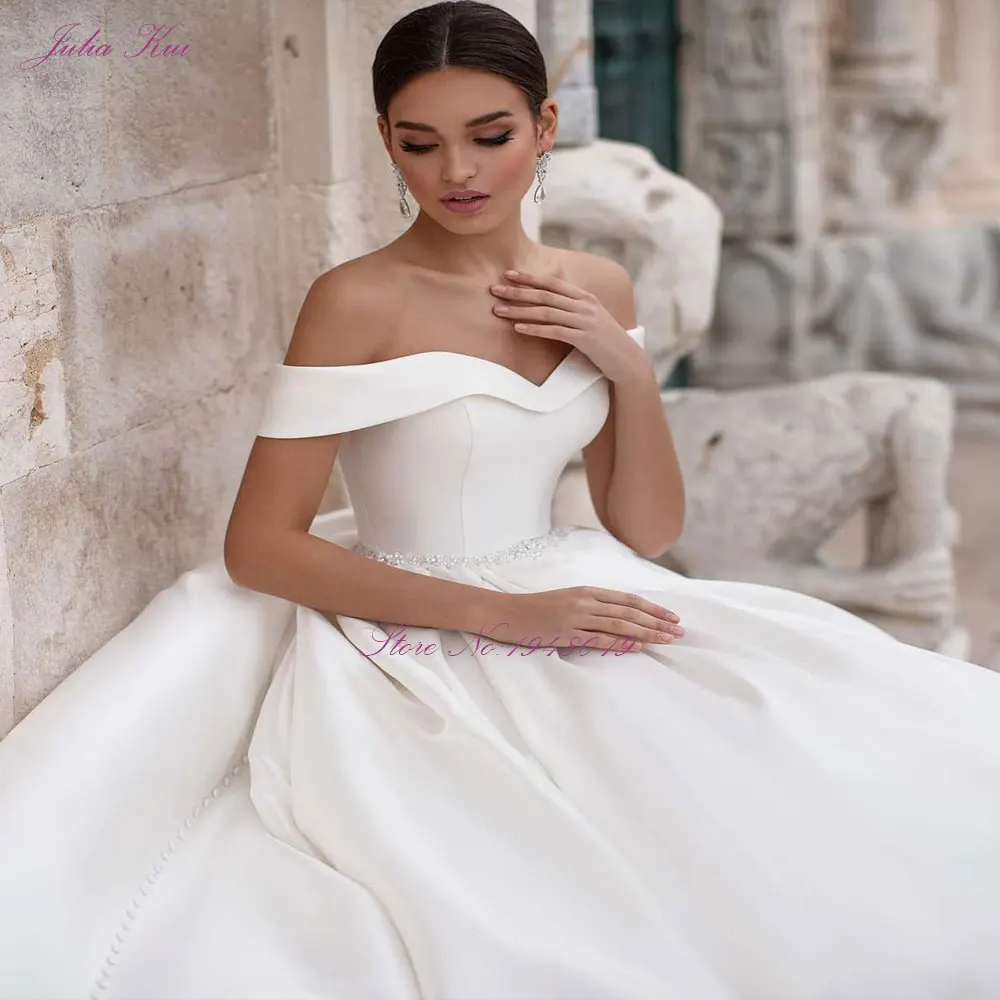 

Julia Kui Off The Shoulder A Line Wedding Dresses With Elegant Satin Of Sweetheart Wedding Gown