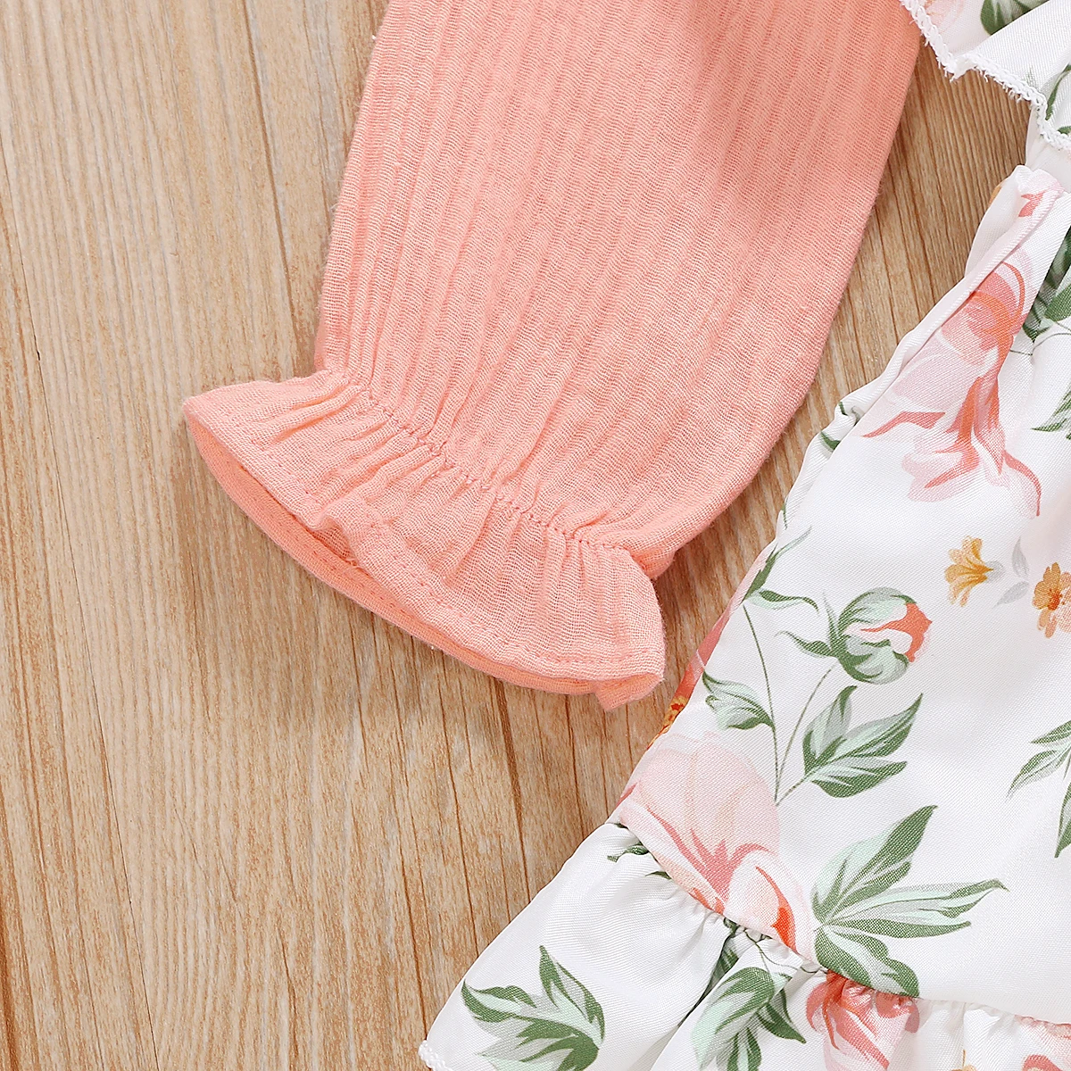 

Kid Baby Girls Clothes Set Solid Long Ruffle Sleeve Tops + Floral Print Suspender Skirt Set 2-6Years