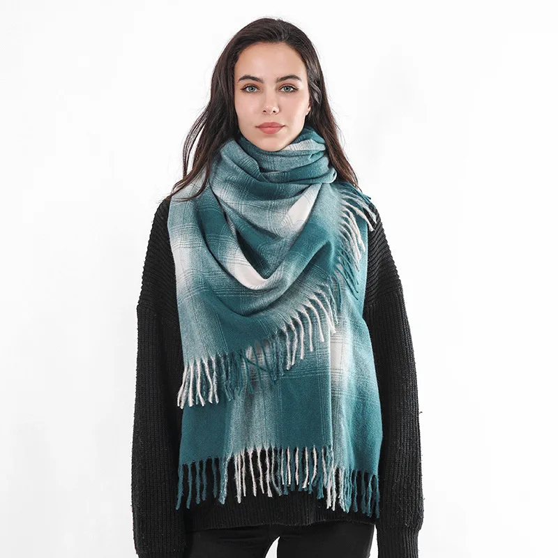 

2021 European and American fashion tassel shawls thin bib women imitation cashmere classic aesthetic gradient plaid warm scarf
