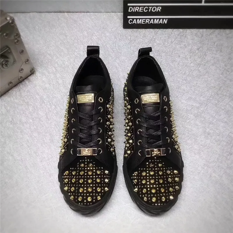 Мужская обувь с заклепками золотого цвета прямые продажи фабрики повседневная