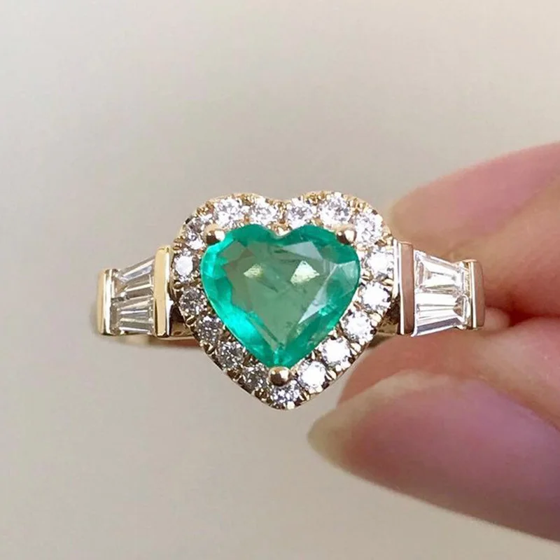 

Classic Green Crystal Water Drop Ring Fashion Lady Engagement Weddin Bands Jewelry for Female Wedding Anniversary Gift