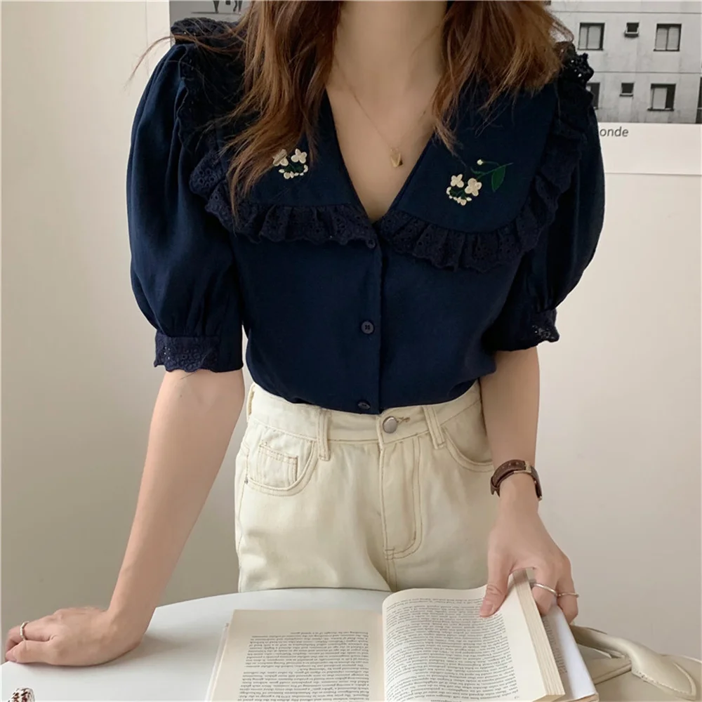 

Casual Lace Florals Embroidery Streetwear Retro Slim Chic Blouses 2021 Sweet Elegance OL Summer Femme Tops Women Shirts