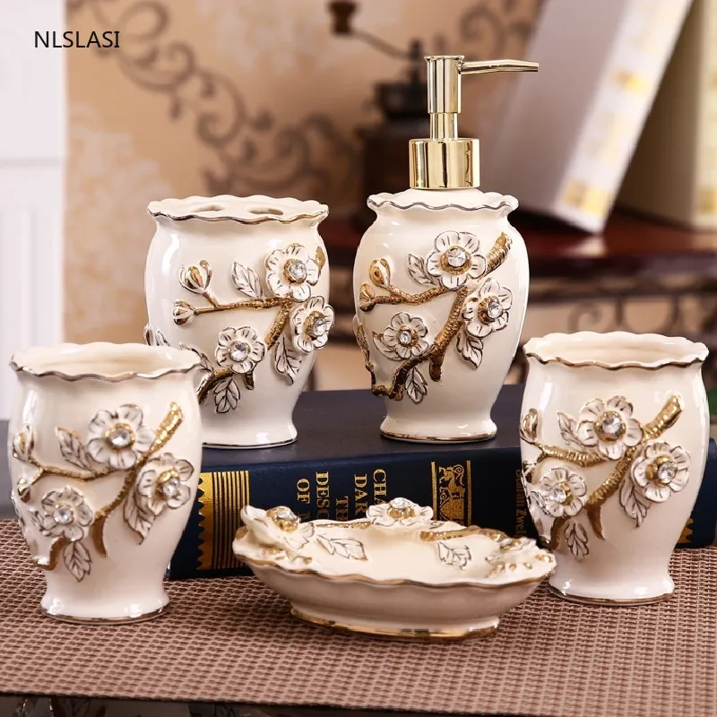 

European Court Style Five Piece Set Ceramic Home Hotel Bathroom Accessories Soap Dispenser Mouth Cup Lotion Bottle Decoration