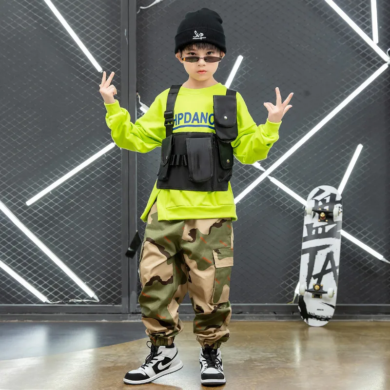 

Одежда в стиле хип-хоп для мальчиков и девочек от 4 до 16 лет зеленые толстовки Топы, камуфляжные штаны костюм для джазовых танцев для подрост...