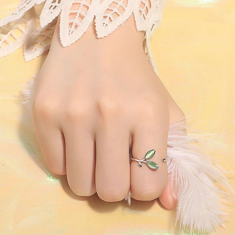 

New Hot Women Small Fresh Rings Simple Cute Green Leaves Buds Adjustable Open Rings Girls Fashion Jewelry Accessories Gifts