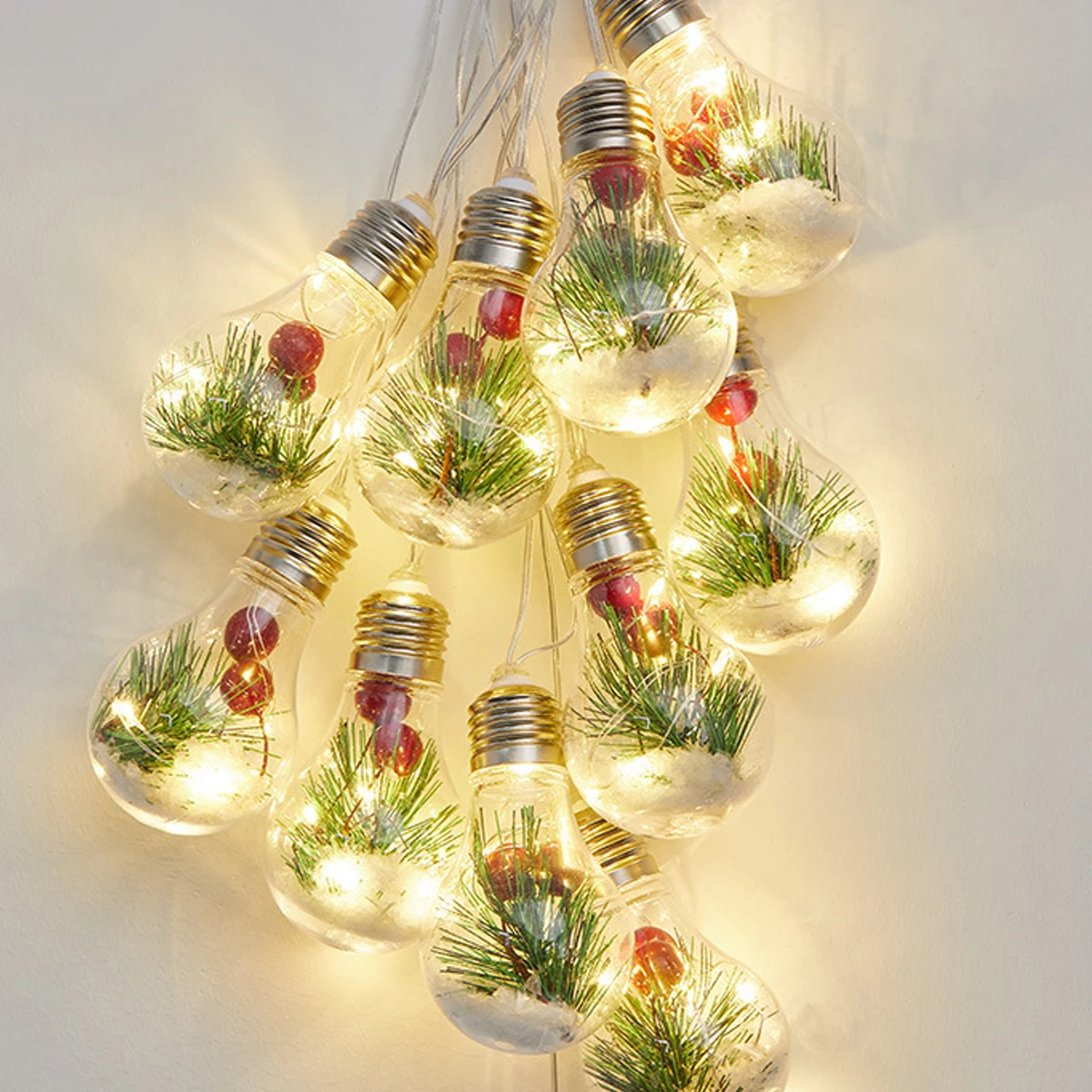 

Globe String Lights Christmas LED Fairy String Lights 4M 10 Bulbs Lights With Red Fruit/Pine Needle Battery Operated String Lamp