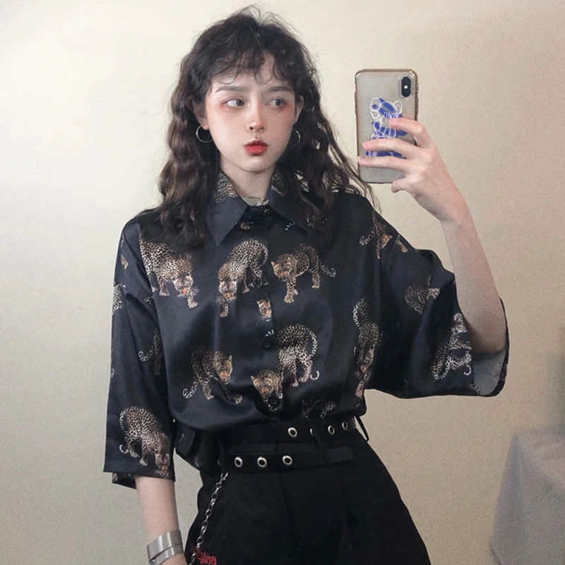 

2020 Summer Spring Women Blouses BF stylle oversize shirts Harajuku Tops Dragon Print Short Sleeve Shirts Female Streetwear