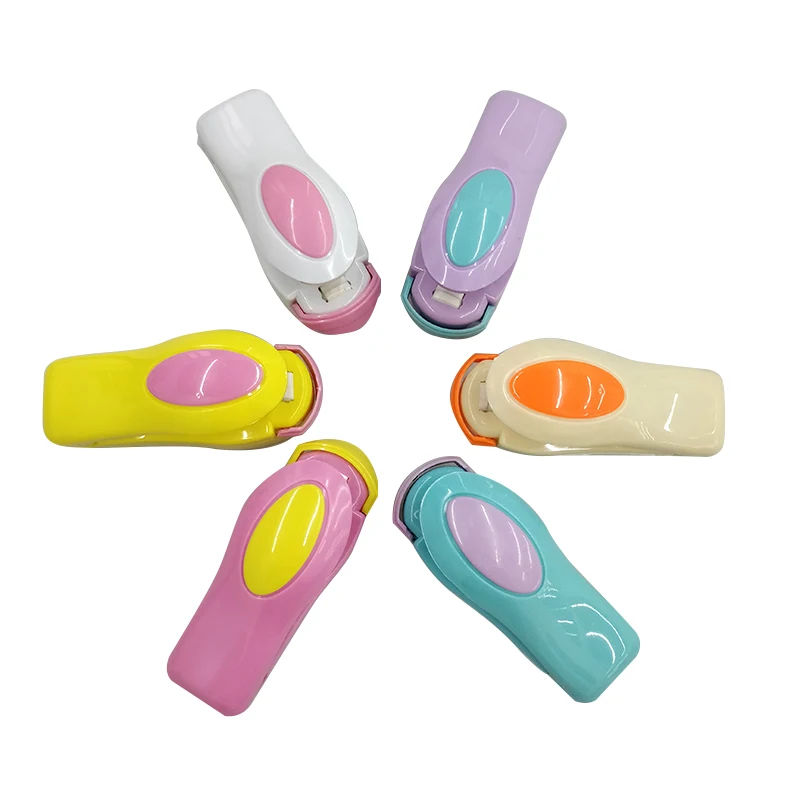 

Kitchen Accessories Mini Sealing Machine Portable Heat Sealer Plastic Package Storage Bag Handy Sticker and Seals for Food Snack
