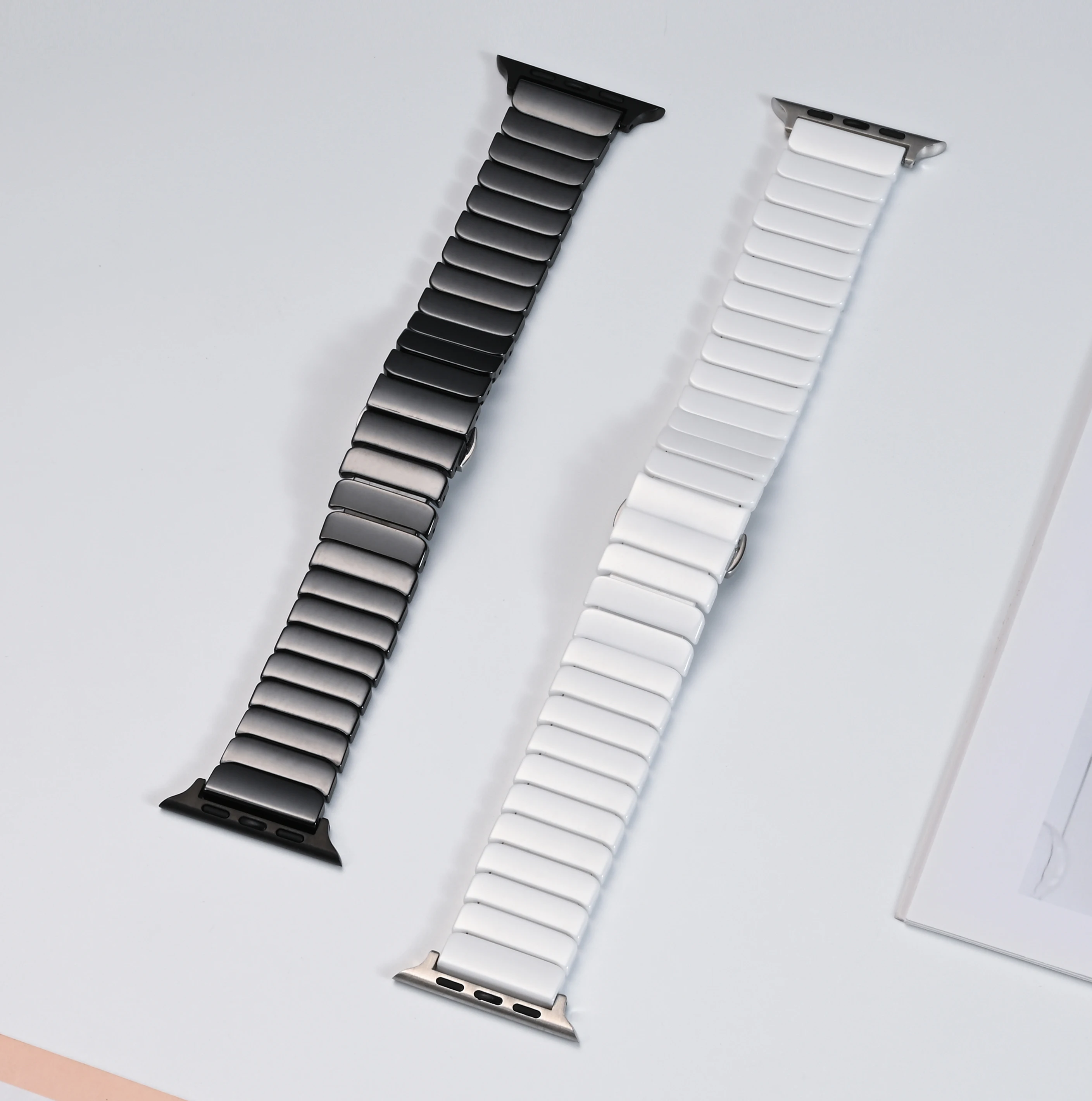 Ремешок керамический для Apple Watch Band SE 6 5 4 40 мм 44 браслет iWatch series 3 2 1 42 38 черный белый