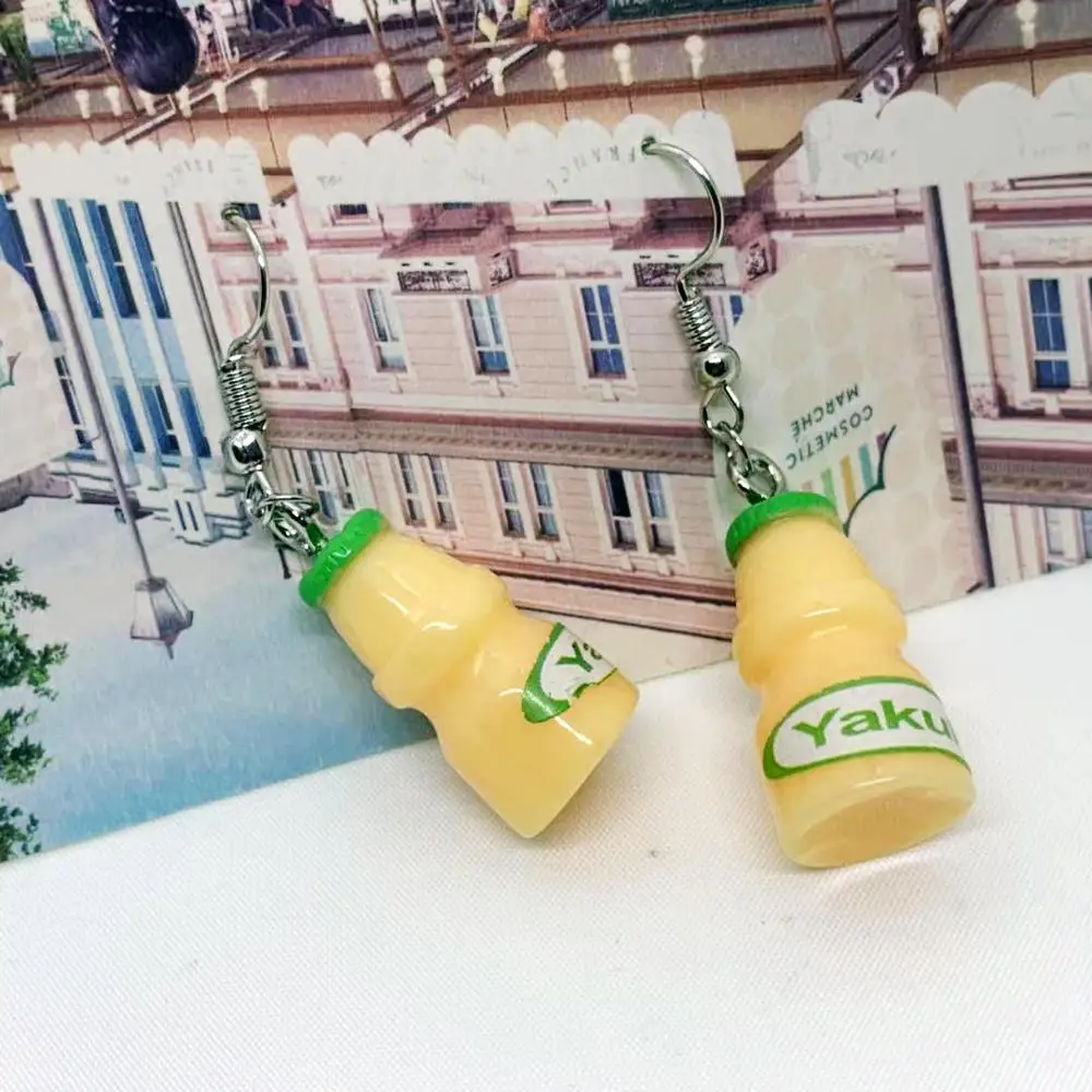 Милая бутылка минеральной воды яко стиль простой темперамент забавные Серьги Смола личности женщин Подарки висячие серьги