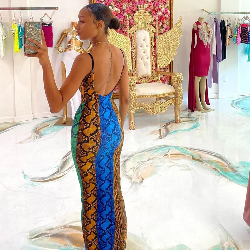 Женское платье со змеиным принтом облегающее сексуальное на бретельках с