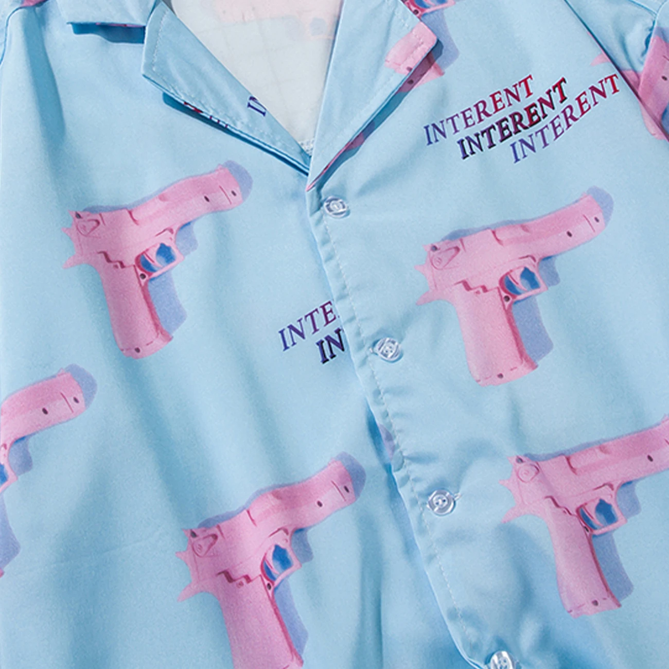 

Hip Hop Pink Gun Print Shirt Men 2020 Summer Harajuku Oversized Shirt Loose Fashion Hawaii Beach Short Sleeve Shirts Streetwear
