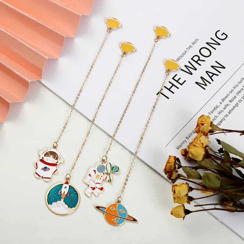 

Закладка для заметок книг, из цинкового сплава, 1 шт., планета Закладка в виде астронавта