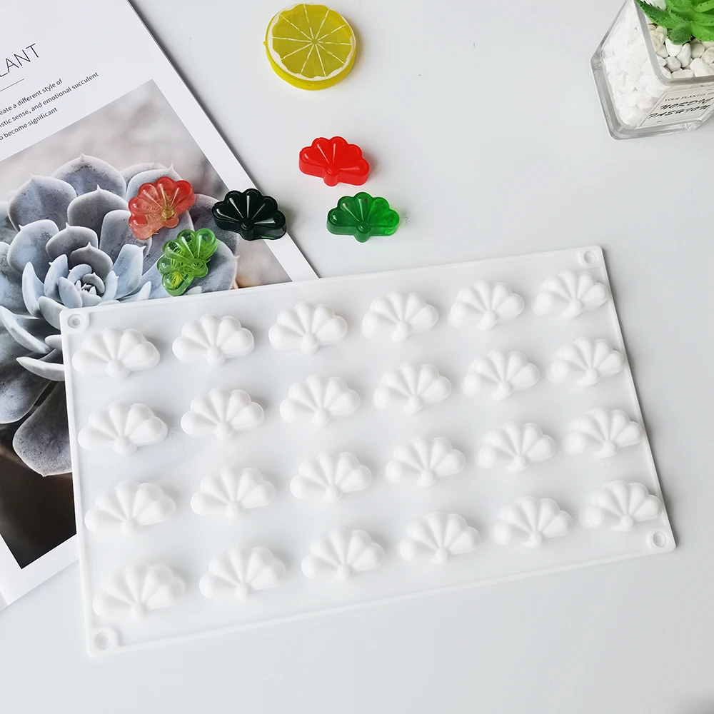 

Silicone Cake Mold 24 Cavities Leaf Shape Ice Cube Soap Candle Moulds Sugar Craft Chocolate Mould Mini Ice Cream Baking tools
