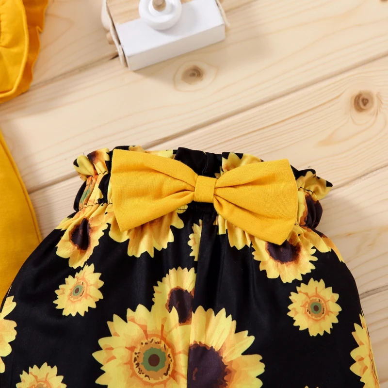 

Girl's Sweet Short-sleeved Pullover + Printed Pants Suit