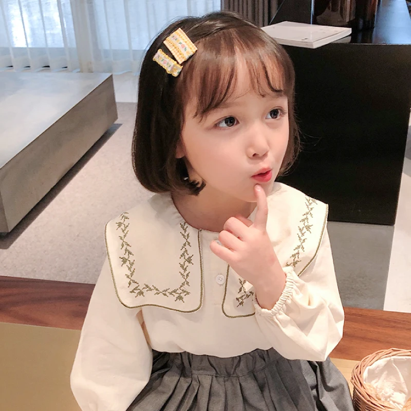 

2021 Spring Toddler Girls Blouse Vintage Baby Girls Embroidery Blouses Korean Children Tops Cotton Linen Long Sleeve Kids Shirts