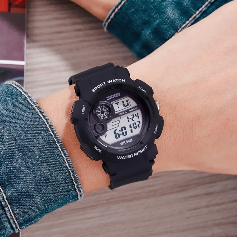 

SKMEI 1718 5Bar Waterproof Male Digital Wrist Watch Military Chrono Stopwatch Clock LED Light Men's Watches Relogio Masculino
