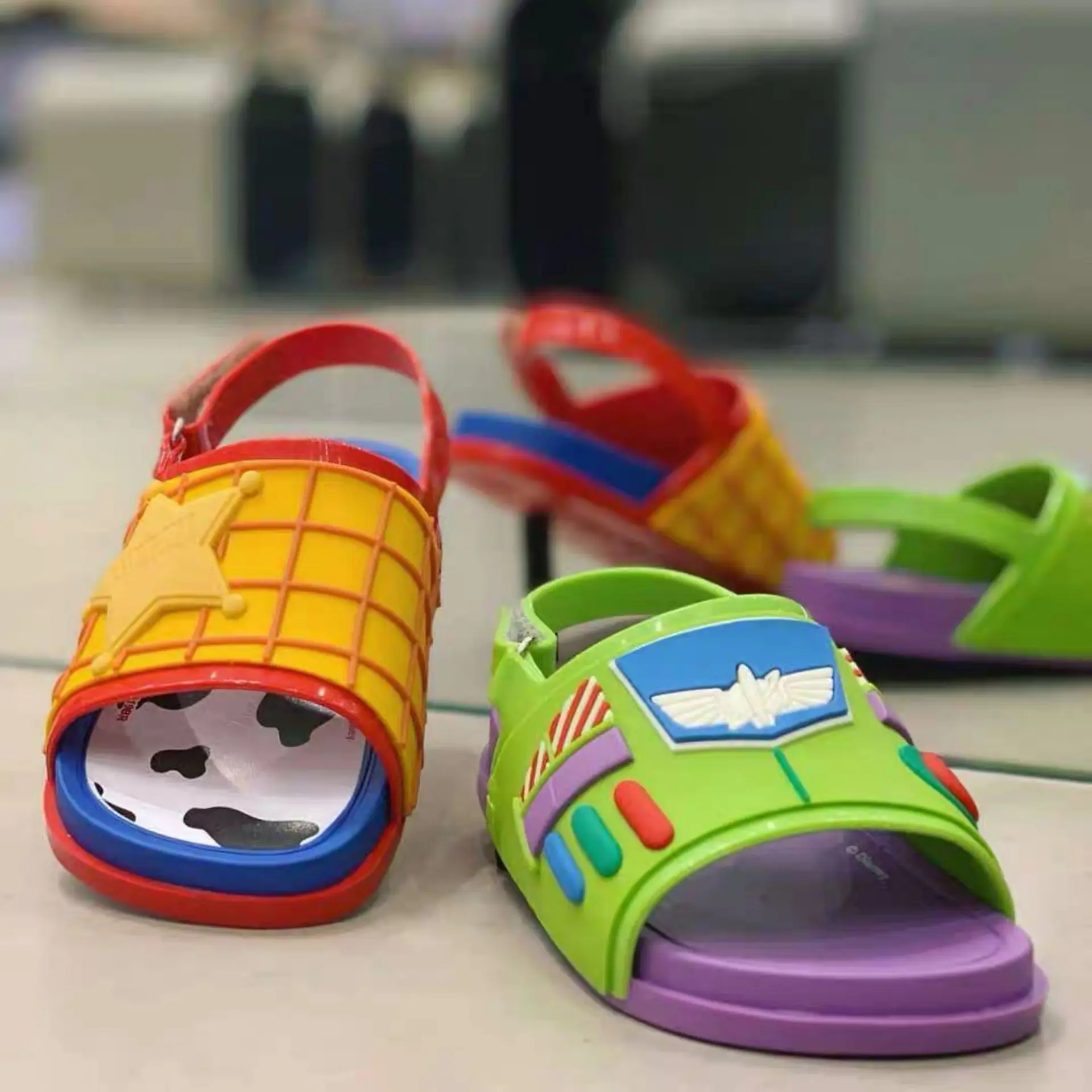 

Summer Girls Flip Flop Toy Story Children's Sandals Boys Beach Shoes Soft Indoor Slippers Children Sandals HMI004