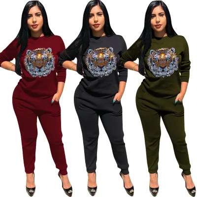 Комплект из 2 предметов для женщин спортивный костюм двух с изображением головы