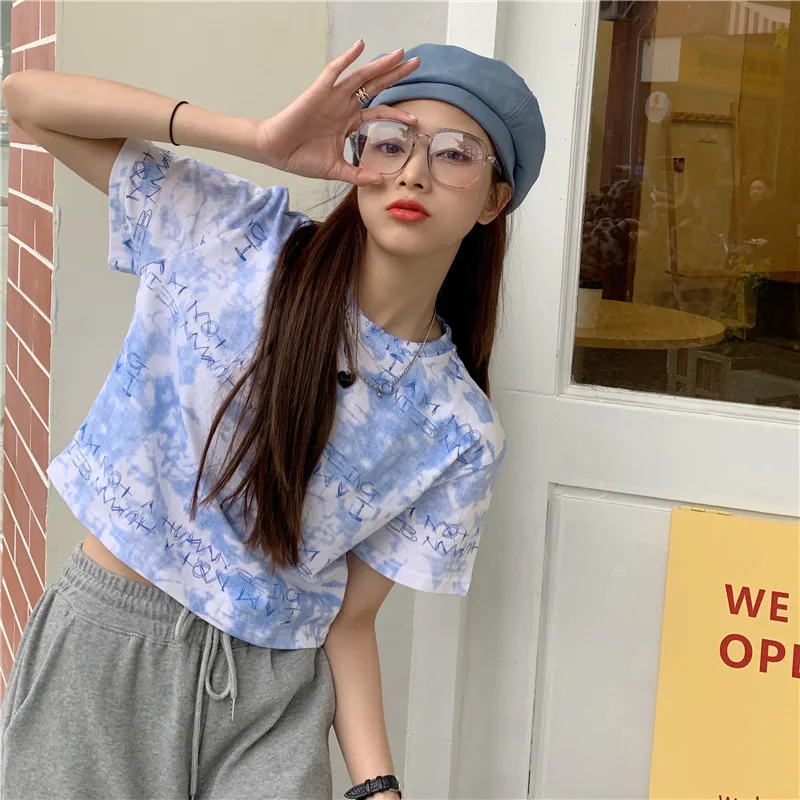 Короткий дизайн с буквенным принтом Повседневная модная женская футболка