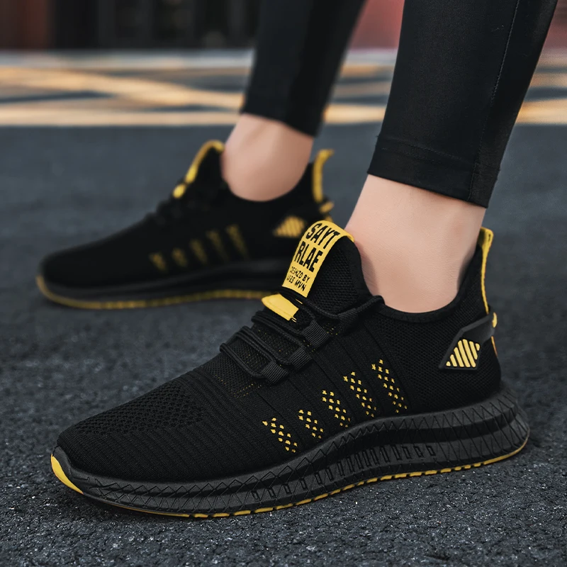 Мужские спортивные легкие кроссовки для бега черные дышащие Марселя улицы