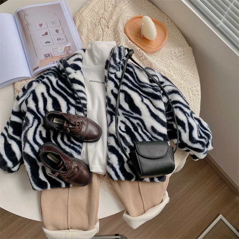 

Children's Coat 2021 Autumn Winter New Boys Girls Zebra Wool Korean Stand-up Collar Jacket