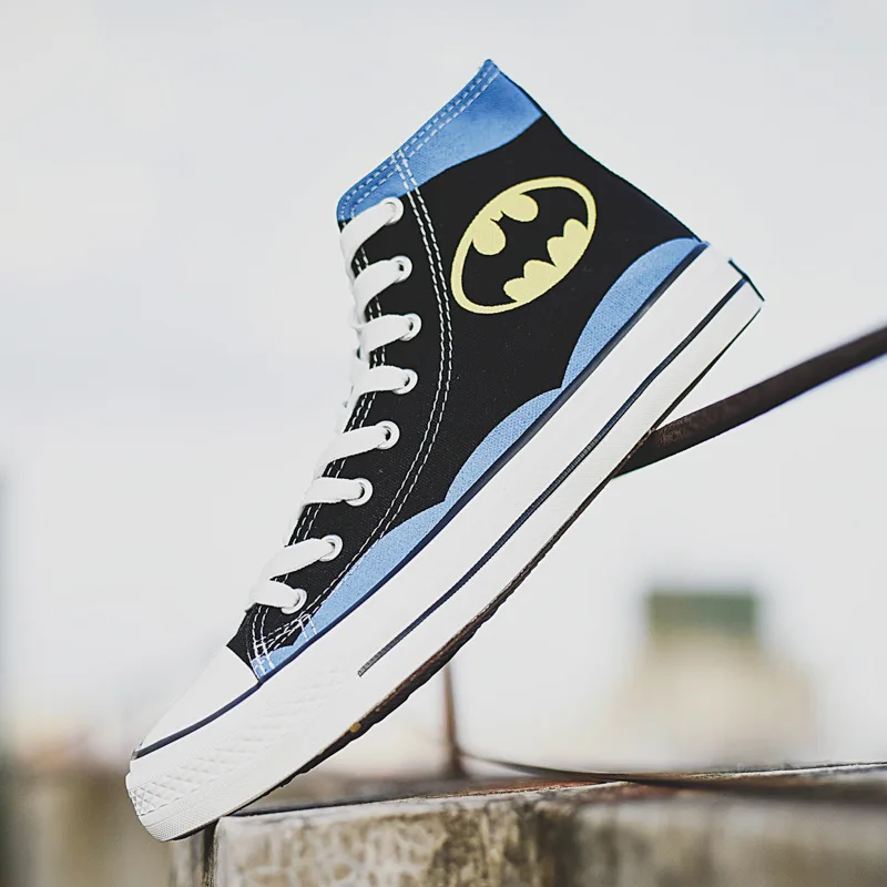 AIZHETU MHigh top парусиновая обувь Tide Street Graffiti Batman 2020 новая чистая красная Мужская доска