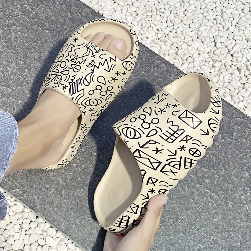 Шлепанцы унисекс для пляжа дышащие легкие сандалии с открытым носом граффити