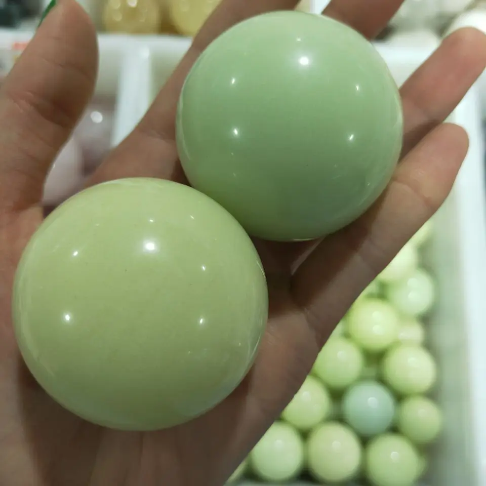 

Amazing Fluorescent Ball green Luminous Glowing Stone Quartz Crystal Sphere Ball Glow In The Dark Stone Home Decor Ornaments