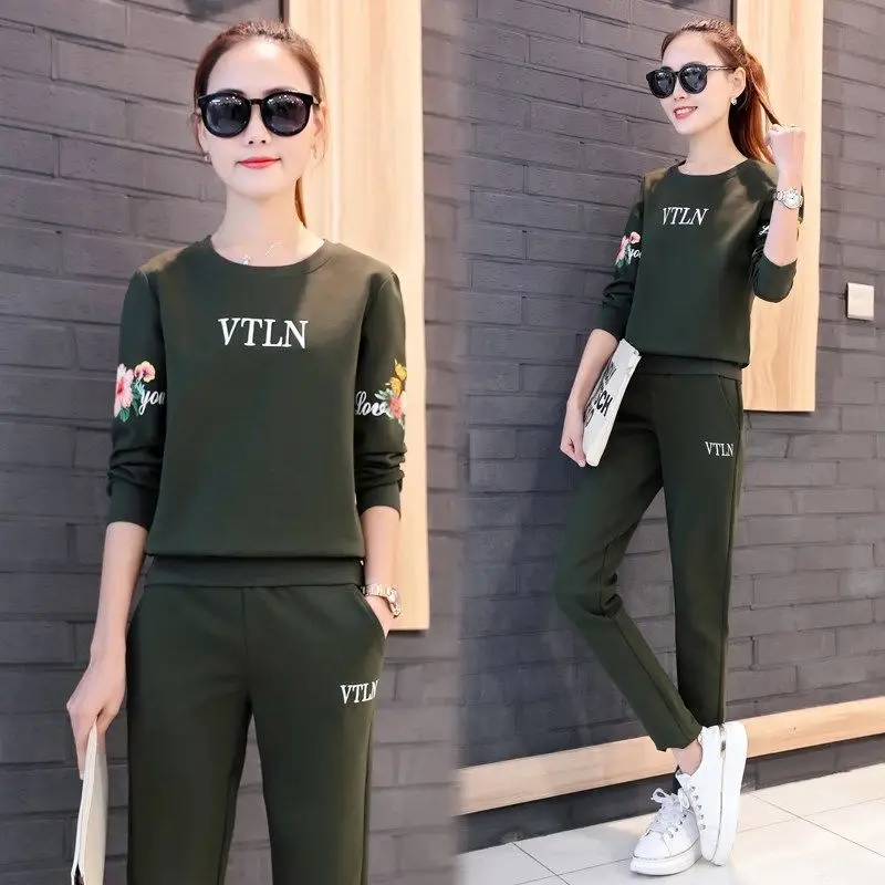 

Long sleeve leisure sports suit women's 2021 spring and Autumn New Korean fashion women's loose running suit two piece set