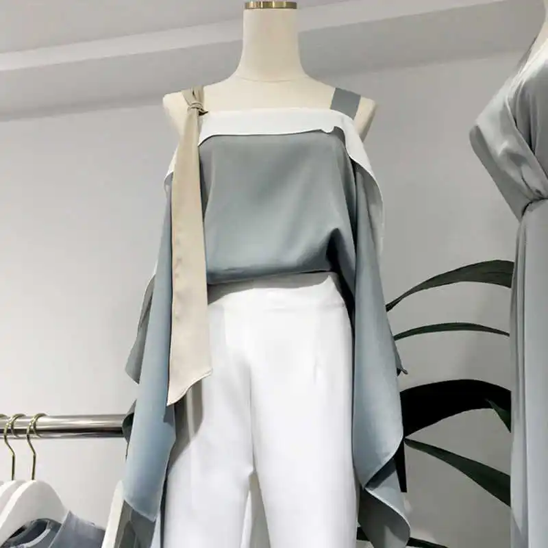 Женская Асимметричная блузка с открытыми плечами и оборками | одежда