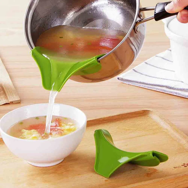 

Creative Silicone Anti-spill Soup Funnel Deflector Slip On Pour Soup Spout For Pots Pans And Bowls And Jars Kitchen Gadget Tools