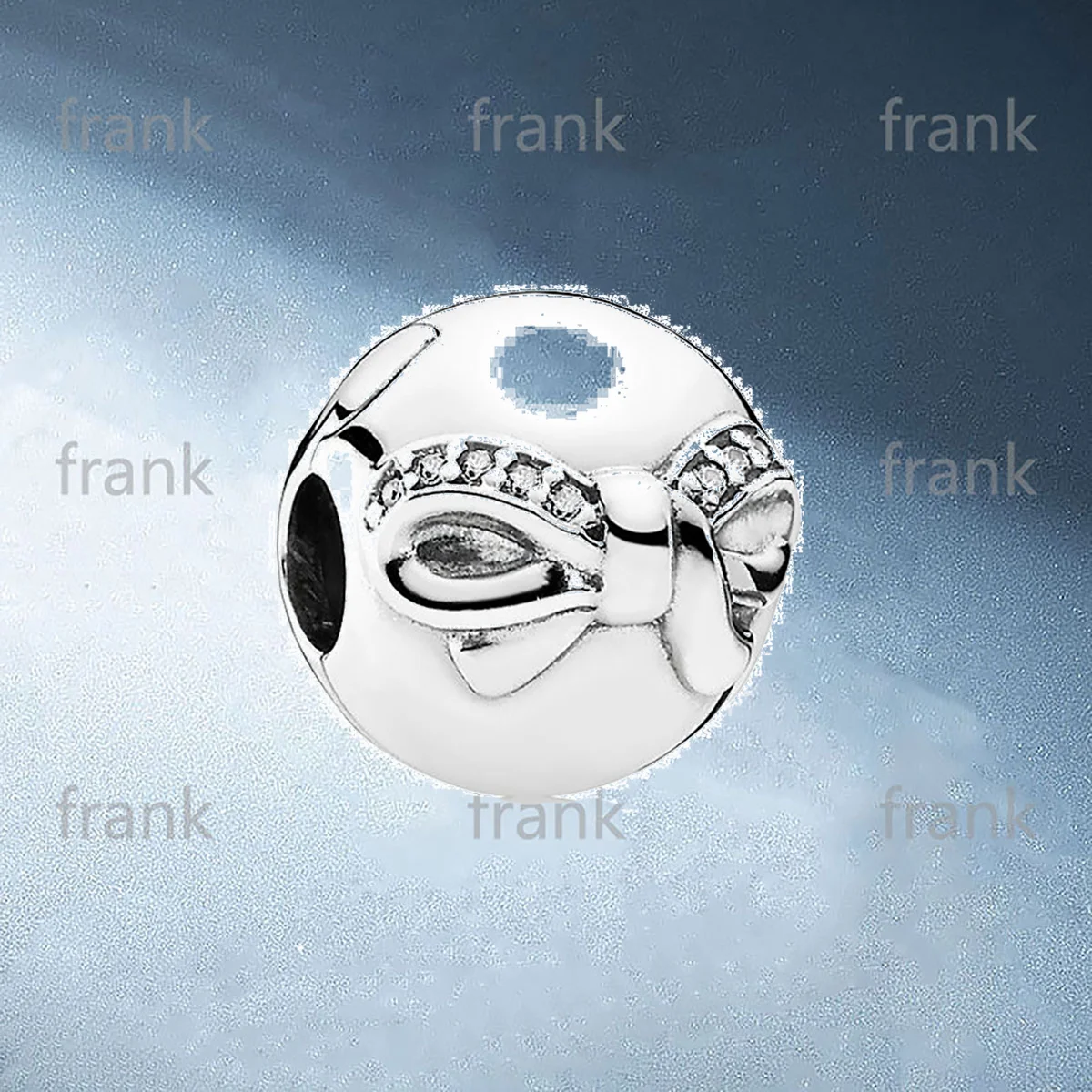 

791777CZ Dainty Bow Clip Charm