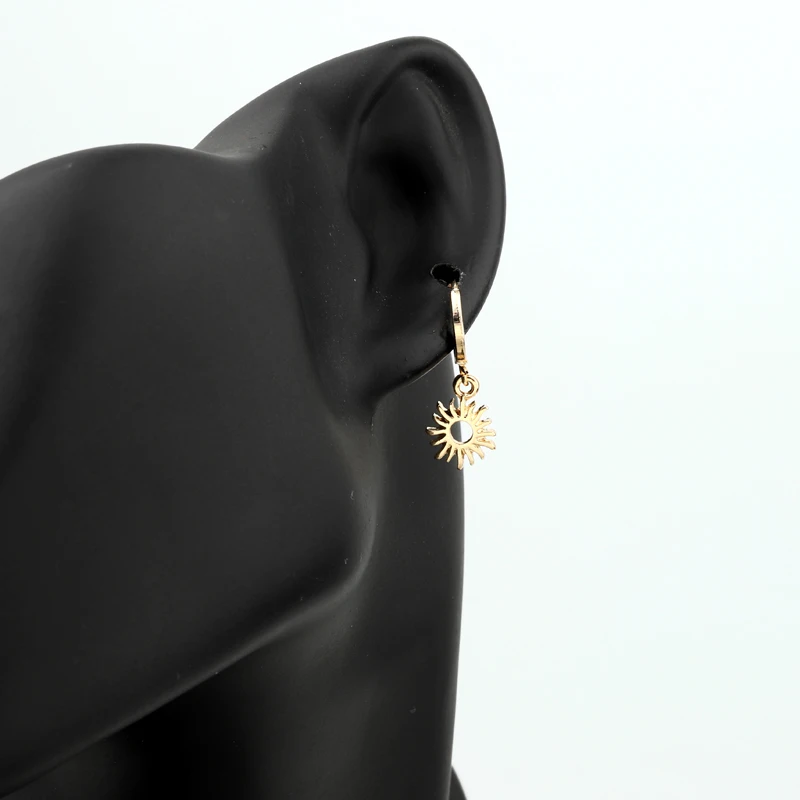 1Pair 2020 New Gothic Meteor Star Hoop Earrings for Women Gold Color Tiny Huggie Charm Hoops Minimalist Jewelry E499 | Украшения и