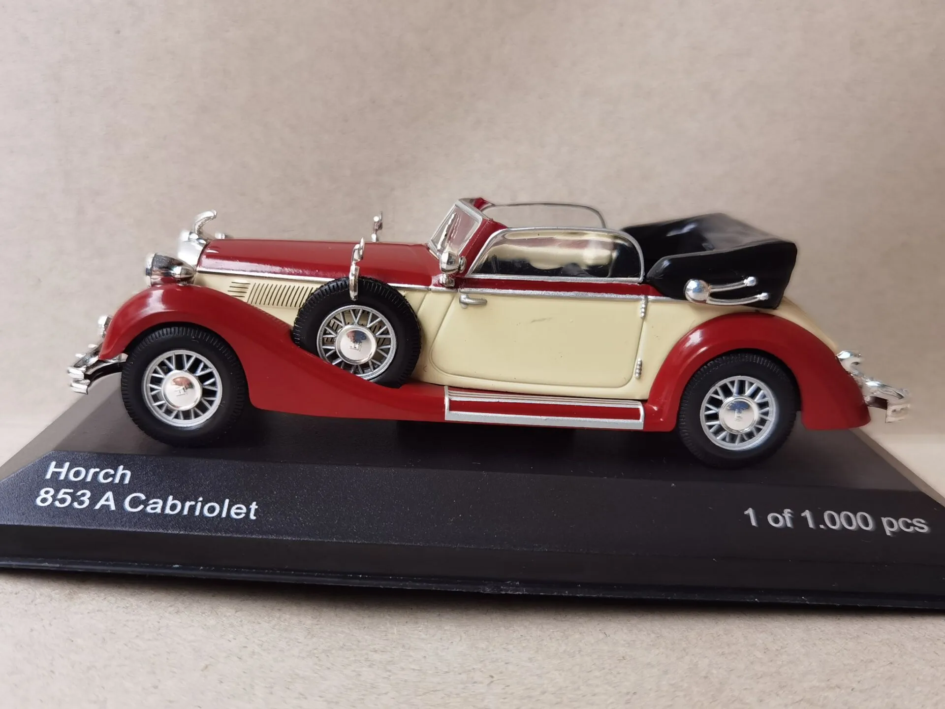 

Модель тележки WHITEBOX 1:43 HORCH 853, Кабриолет, лимитированная коллекция из сплава, 1000 шт.